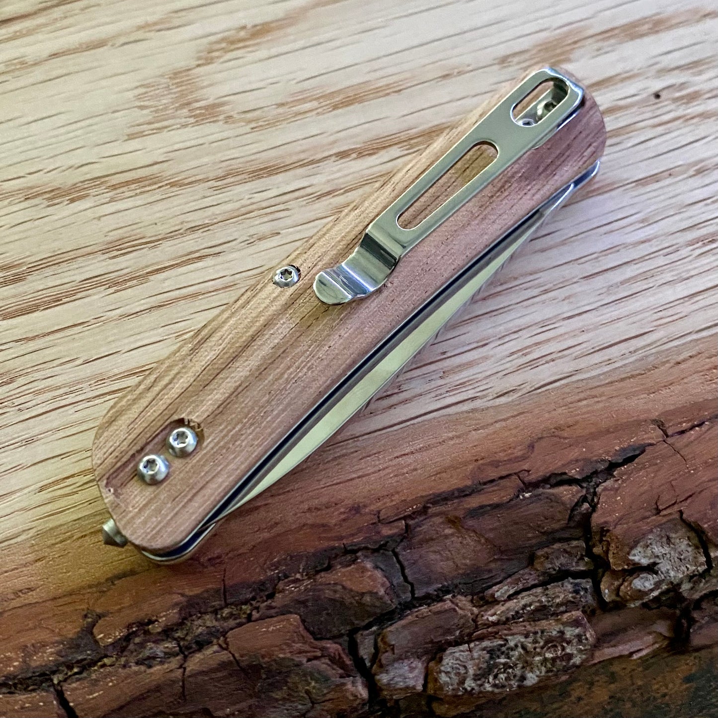 Taschenmesser Tech Tool Zebrano, Griffschalen aus Zebrawood.