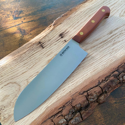 Santoku aus der Cottage-Craft-Serie von Böker Solingen.
Großes Kochmesser mit Pflaumenholzgriff.