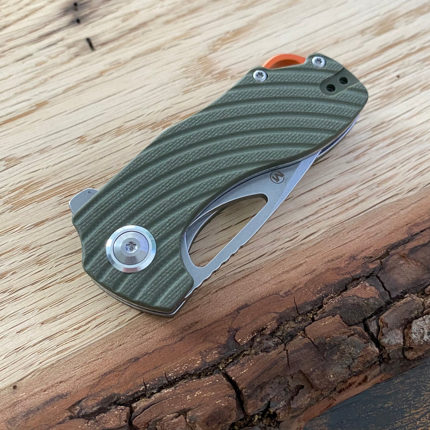 Taschenmesser Tadpole mit grünem Griff aus G10.