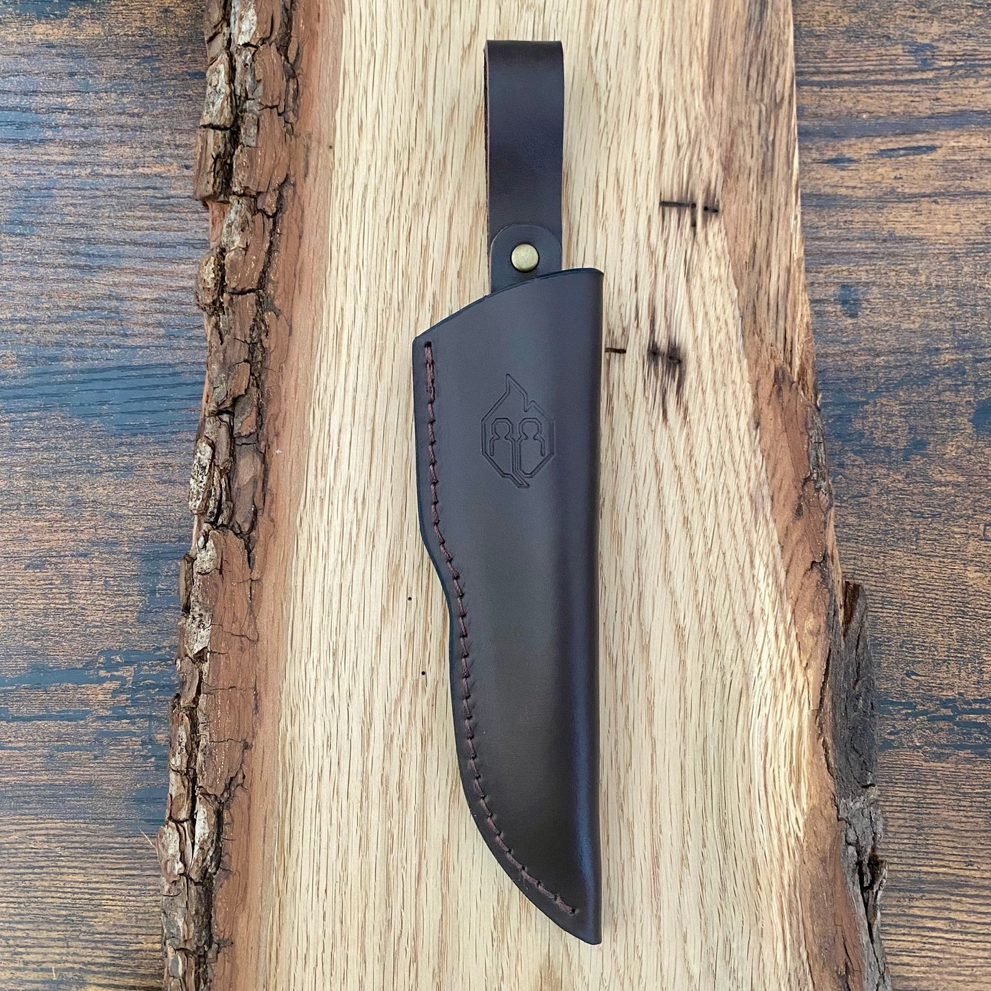 Feststehendes Messer
Naturensöhne MK. III
mit Walnussholzgriff