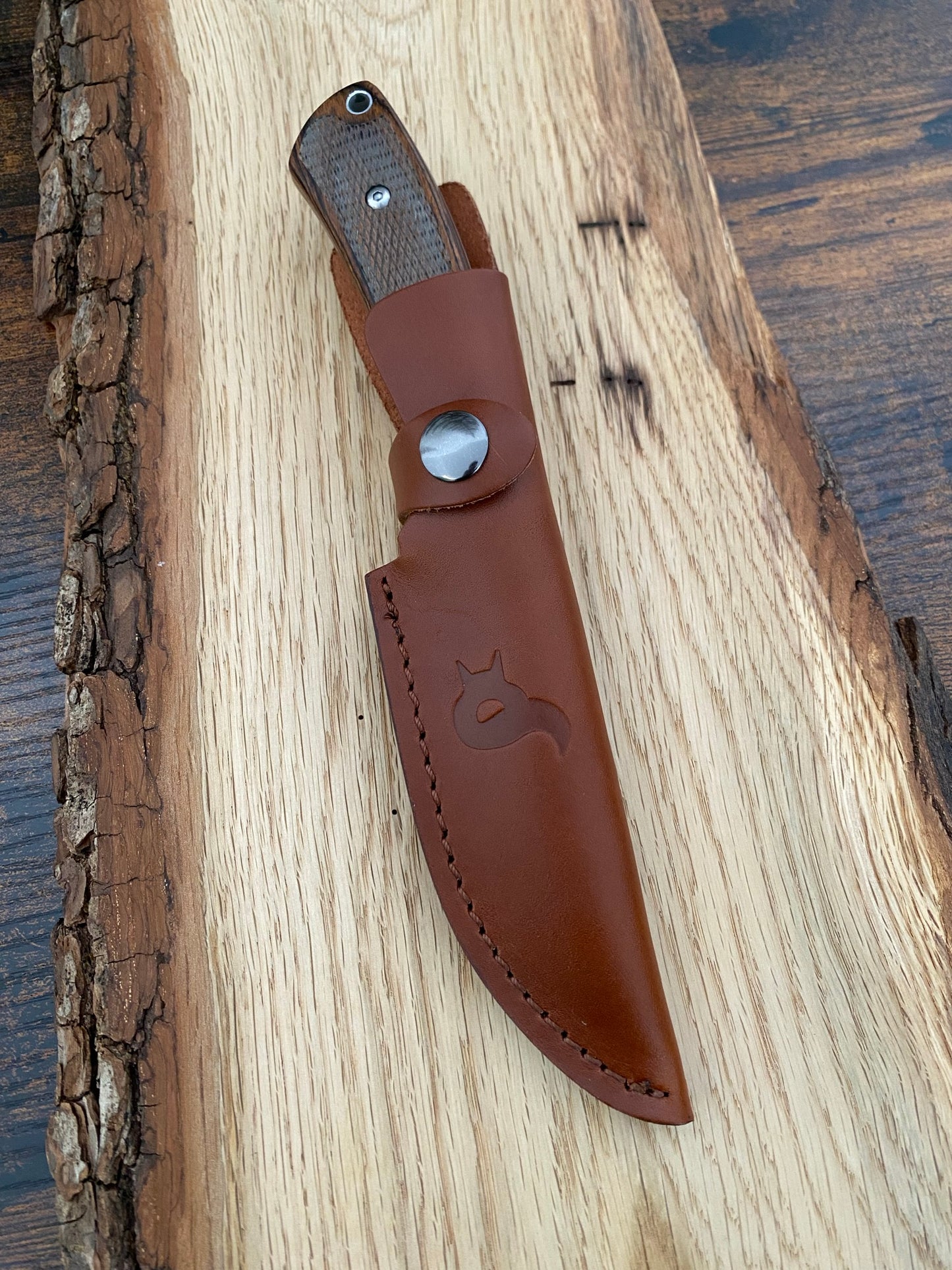 Das feststehende Companion von BlackFox. Messer für Outdoor und Jagd.