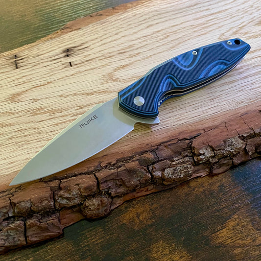 Taschenmesser Ruike Fang P-105Q Black and Blue, Griff blau und schwarz.