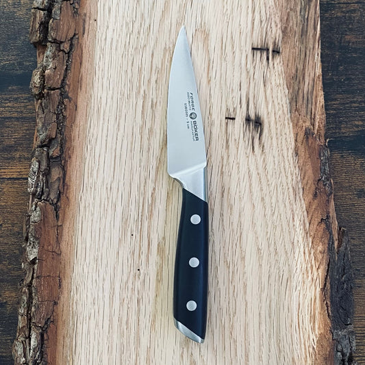 Spickmesser aus der Kochmesser-Serie Forge von Böker Solingen.
Materialien Edelstahl und Spezialkunststoff.