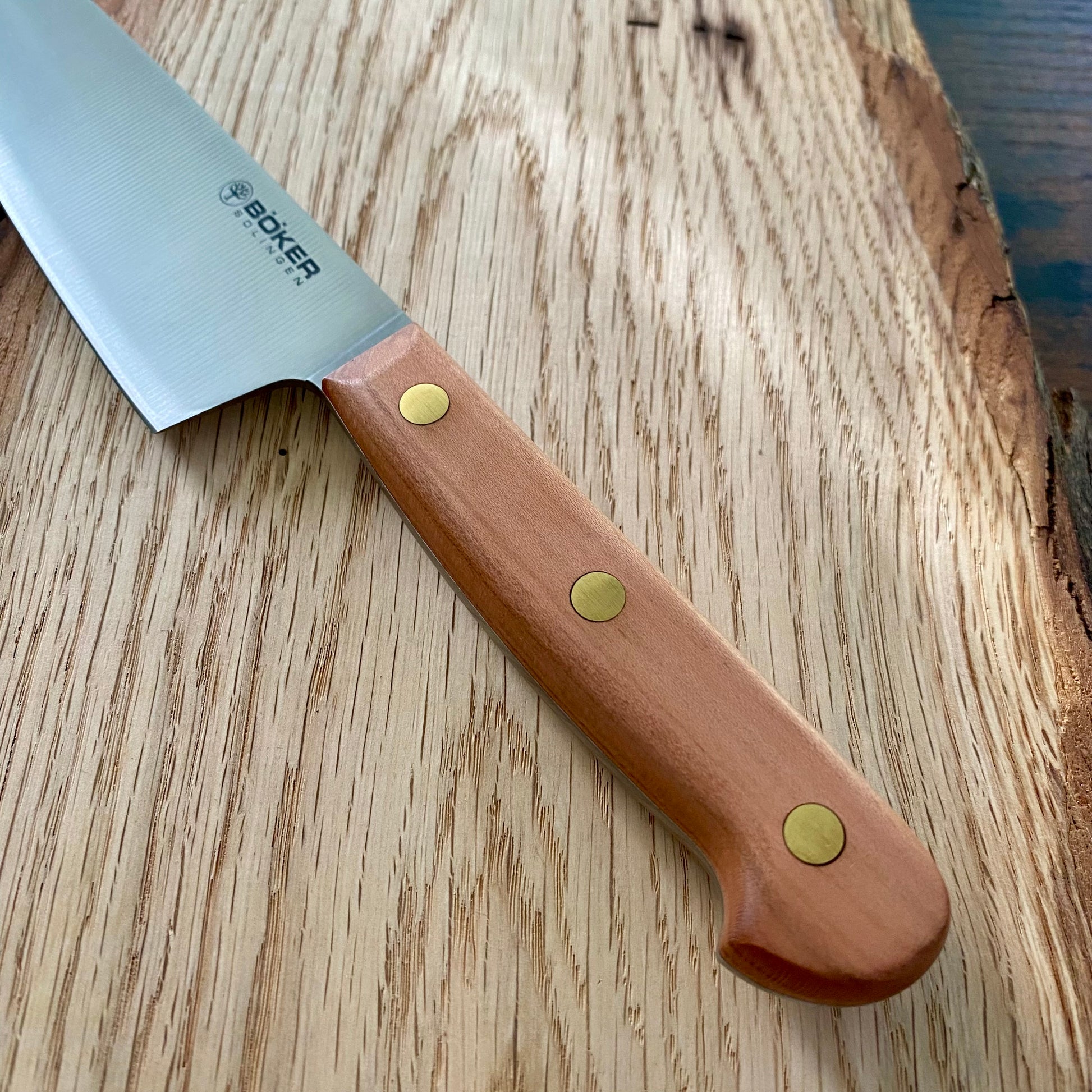 Griffmaterial der Cottage-Craft-Serie ist Pflaumenholz.