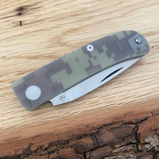 Taschenmesser
Manly Wasp Digicamo
Böker Solingen
