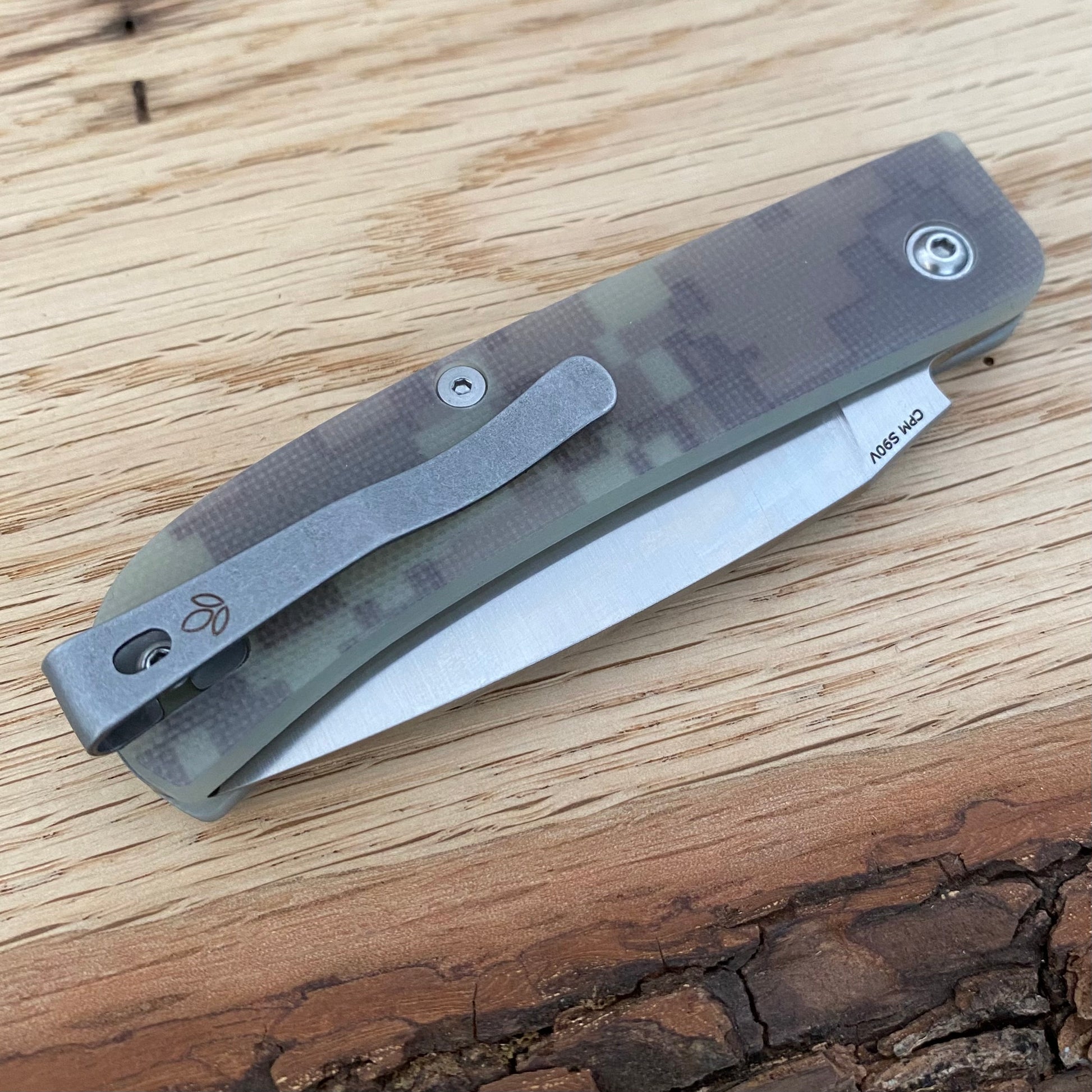 Taschenmesser
Manly Wasp Digicamo
Böker Solingen