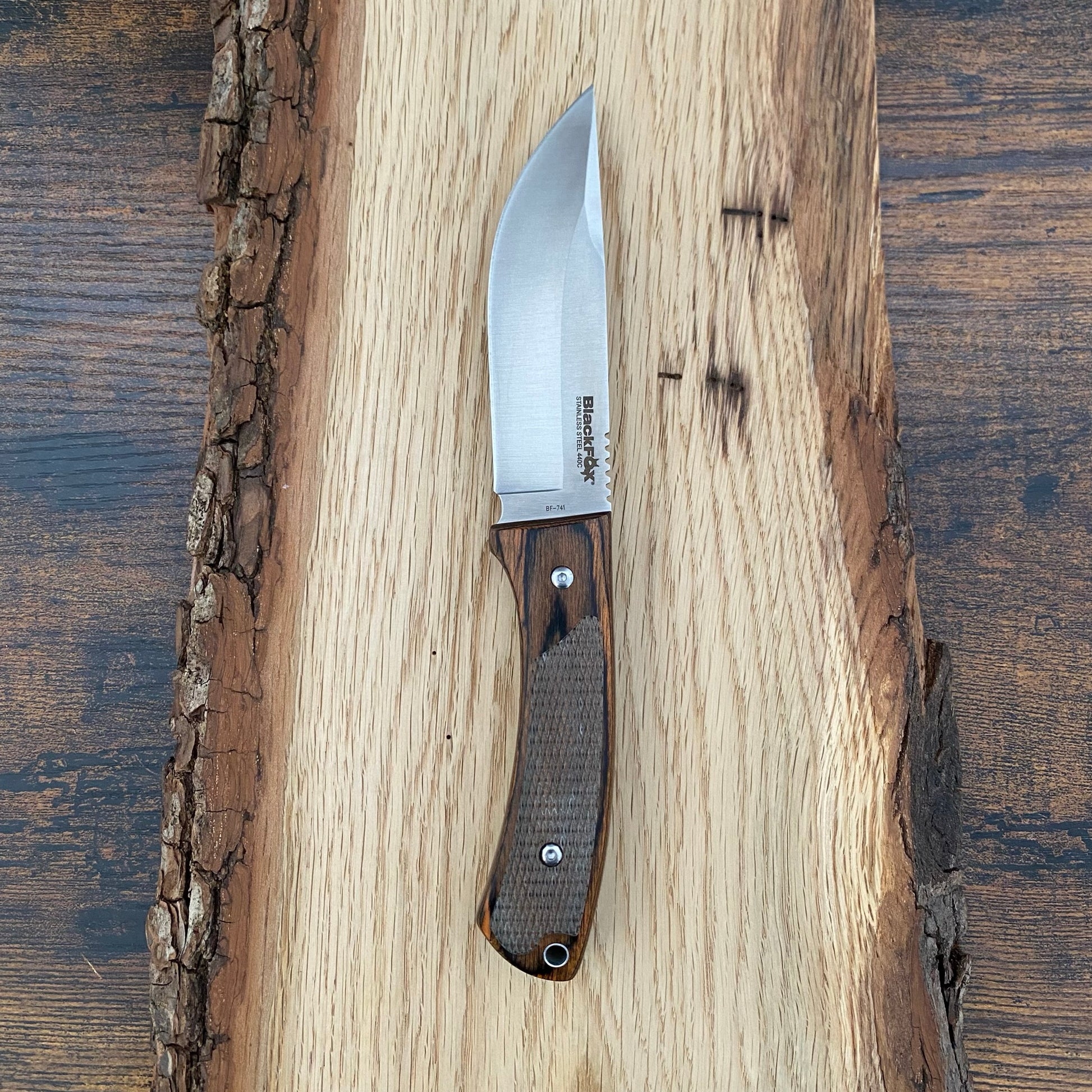 Das feststehende Companion von BlackFox. Messer für Outdoor und Jagd.